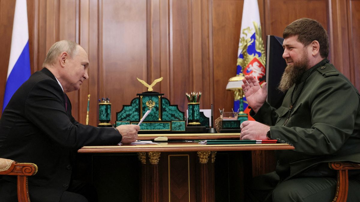 Zrušme volby prezidenta v Rusku, dokud neskončí válka, navrhl Kadyrov